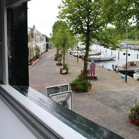 Het Kadehuisje Panzió